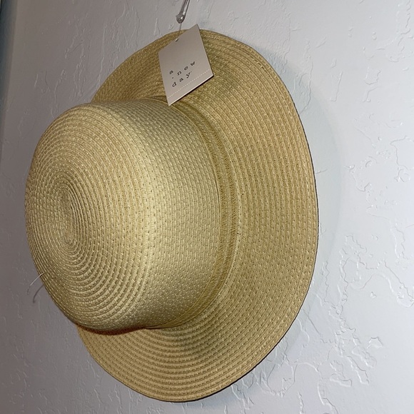 👒”NWT”Women’s Straw Boater Hat (Packable Essential) - Picture 4 of 5